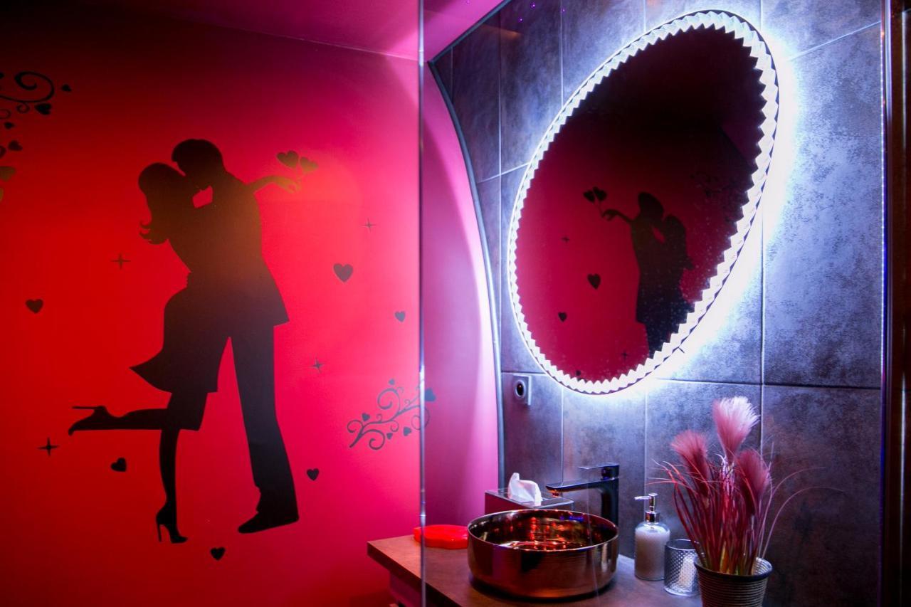 L'Insolite Spa Privatif "Suite Luxueuse-Jacuzzi" Toulouse Exteriér fotografie